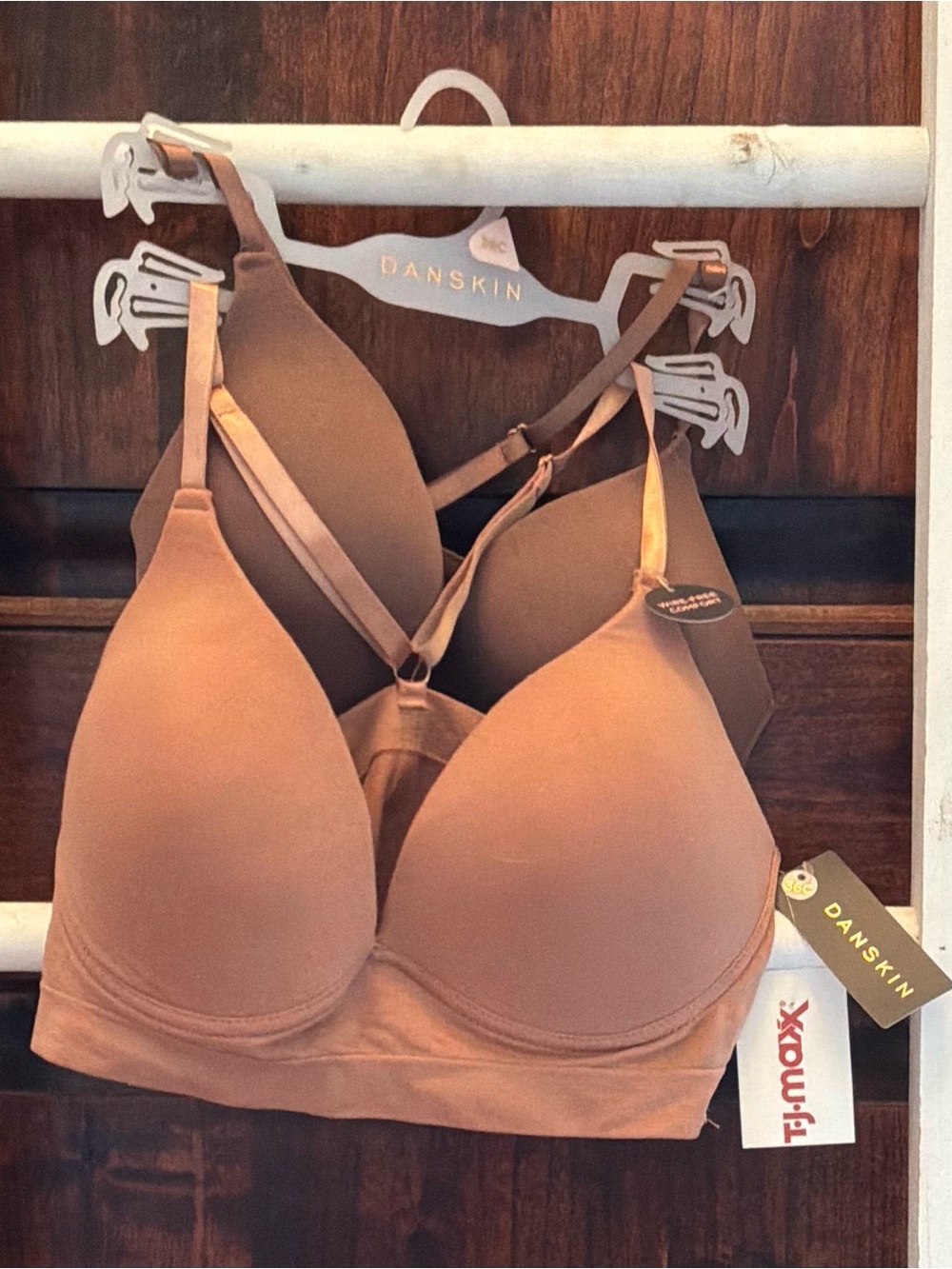 Danskin Convertible T-Shirt Bra in Mauve/Tan